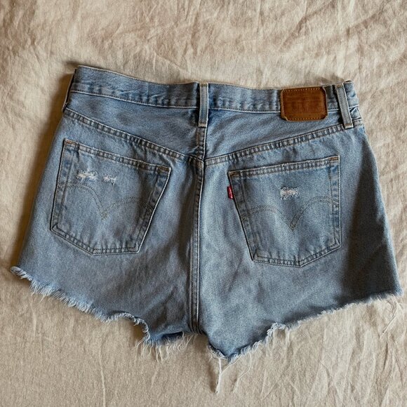 Levi's 501 Denim Shorts - Picture 2 of 6